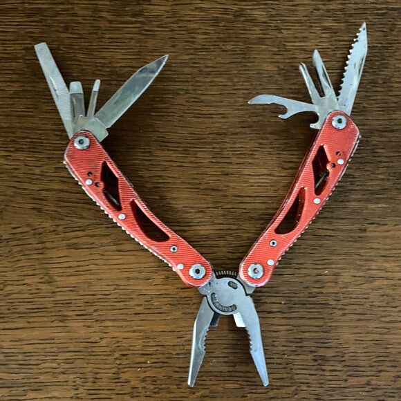 9-1 Multi Pocket Tool Stainless Steel Versatile Pliers, Knife, Screw Driver VTG - Picture 3 of 6